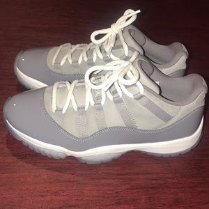 Jordan Cool Grey 11 low top